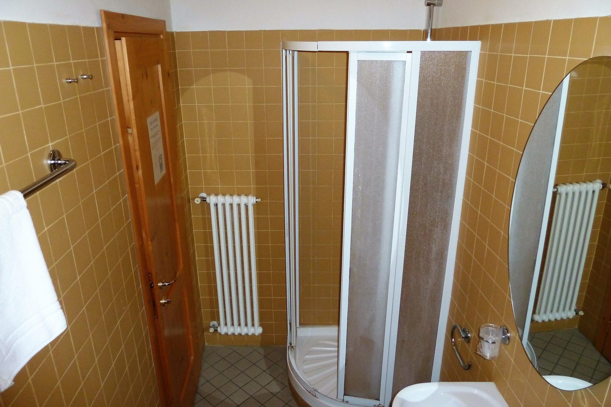 Hotel Tre Ceri Губбіо Екстер'єр фото